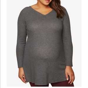 Motherhood Maternity Cut-Out Back top - size 1X